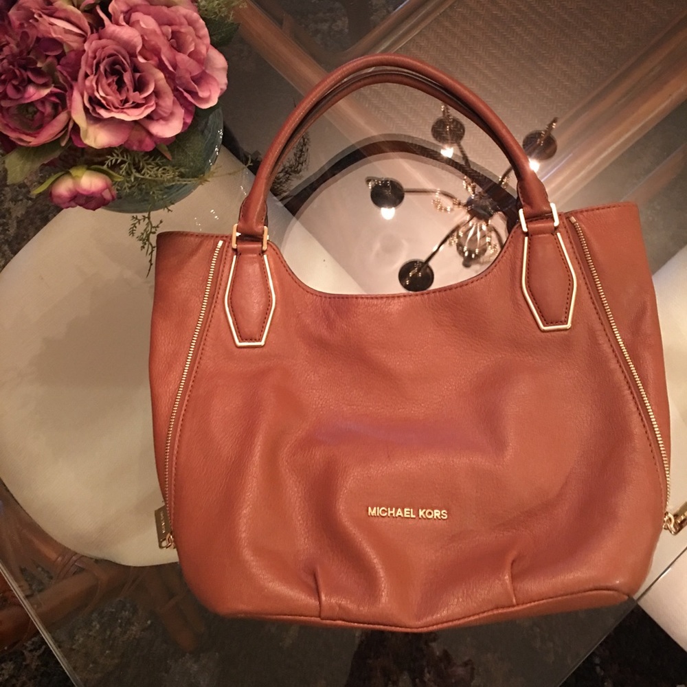 Michael Kors purse